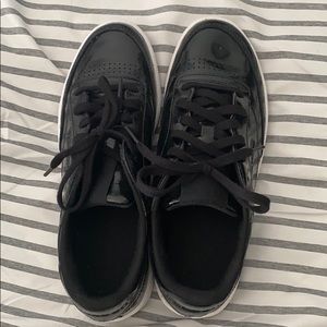 Reebook Club C 85 Patent Women’s Trainers